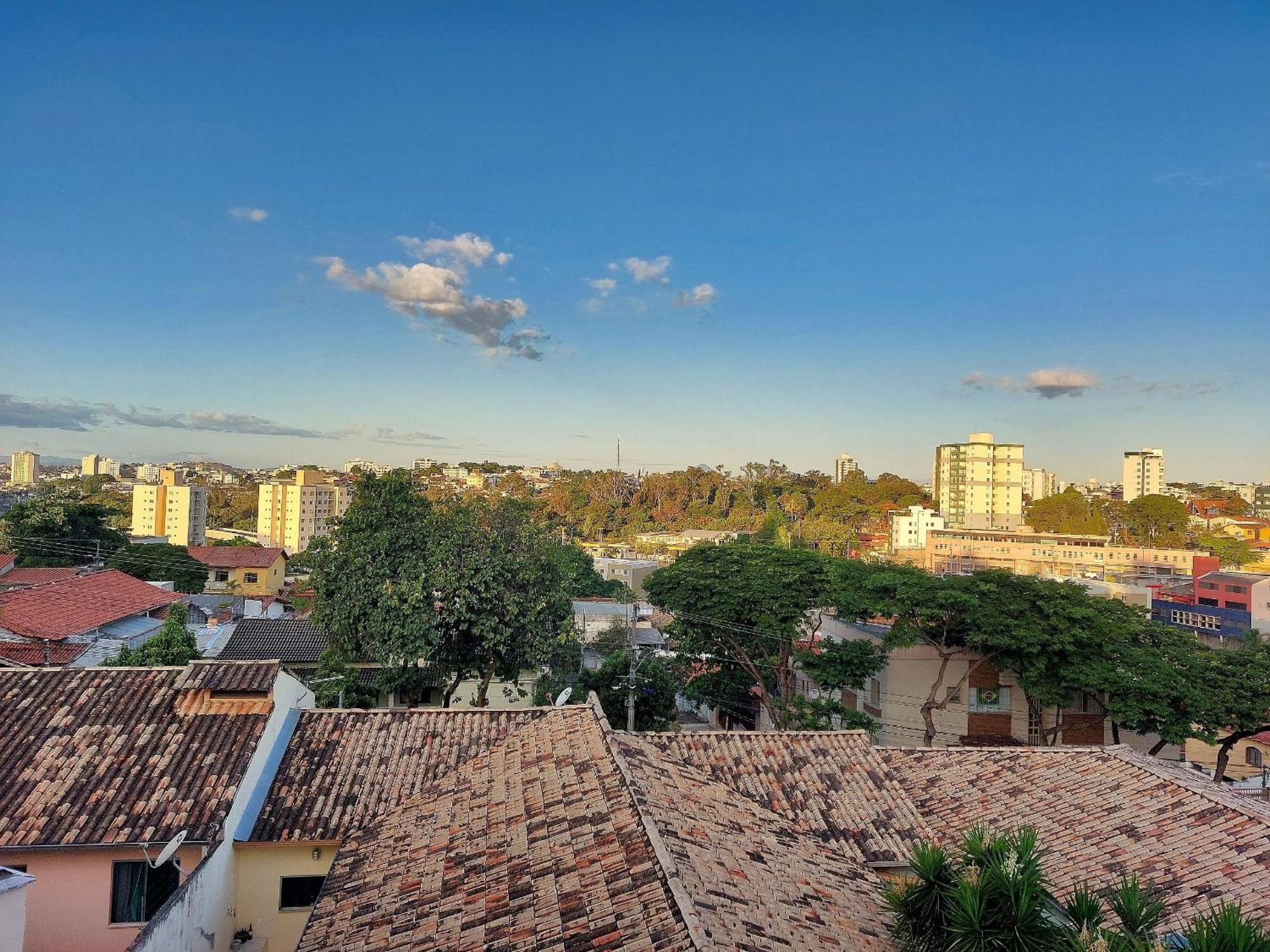 Casa Confortavel E Segura Na Regiao Da Pampulha Belo Horizonte Exteriör bild